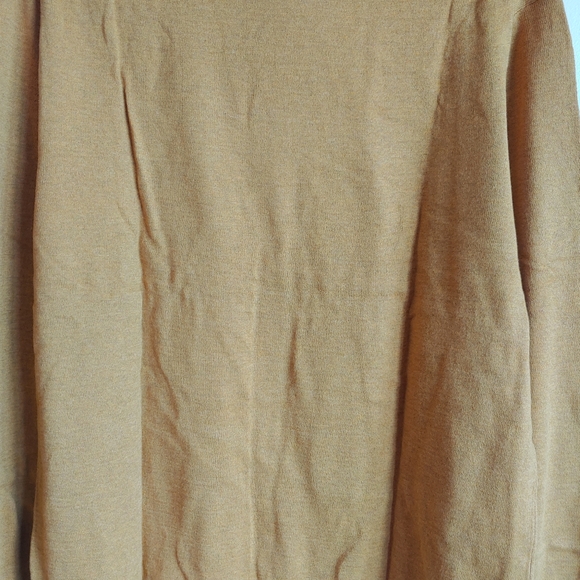 Sweater - Picture 4 of 5